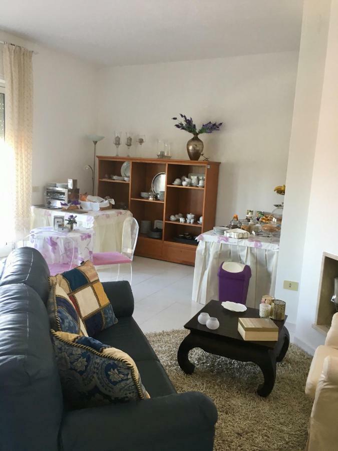 مبيت وإفطار كالياري Charlottemaison المظهر الخارجي الصورة