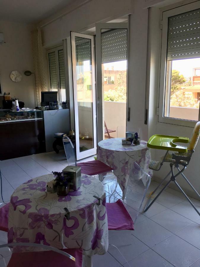 مبيت وإفطار كالياري Charlottemaison المظهر الخارجي الصورة