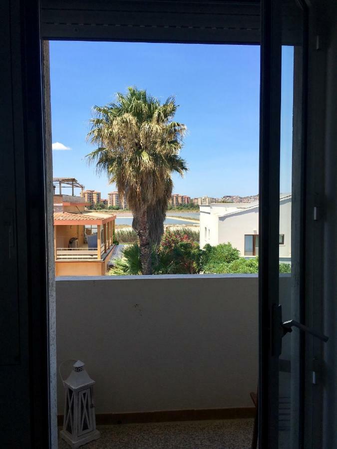 مبيت وإفطار كالياري Charlottemaison المظهر الخارجي الصورة